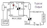 Optoacoplador MOC3020M Salida Triac